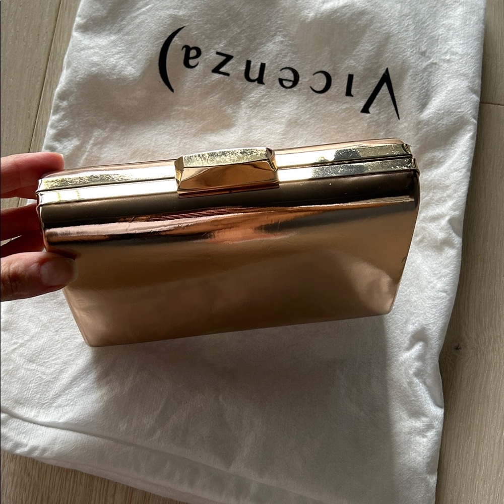Elegant gold Clutch